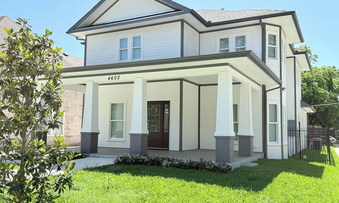 Old East Dallas House | Quaint 4-bedroom house with AC in Dallas