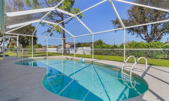 Cape Coral House | Quaint and Cozy, Large backyard with Heated Pool - Villa Seagulls Nest -Roelens Vacations