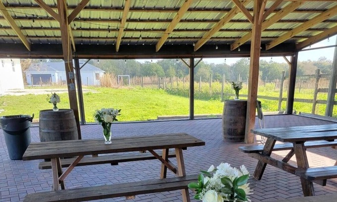 Wimauma Other | Quaint and Rustic Farm stay with screened in banquet barn.