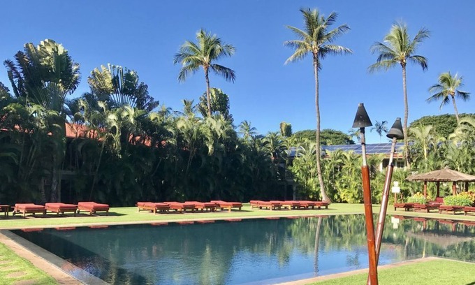 Historic Lahaina Front Street Condo | Quaint Garden Cottage with AC & Shared Pools, Near the Beach: Aina Nalu B106