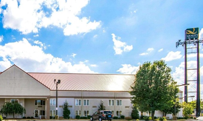 Elizabethtown Hotel | Quality Inn & Suites Elizabethtown