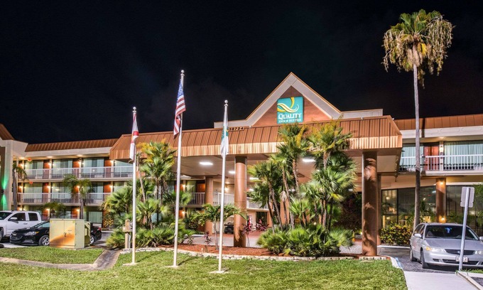 Tarpon Springs Hotel | Quality Inn & Suites Tarpon Springs South