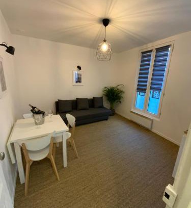 Montreuil Apartment | Quartier bas Montreuil à 3minutes du métro