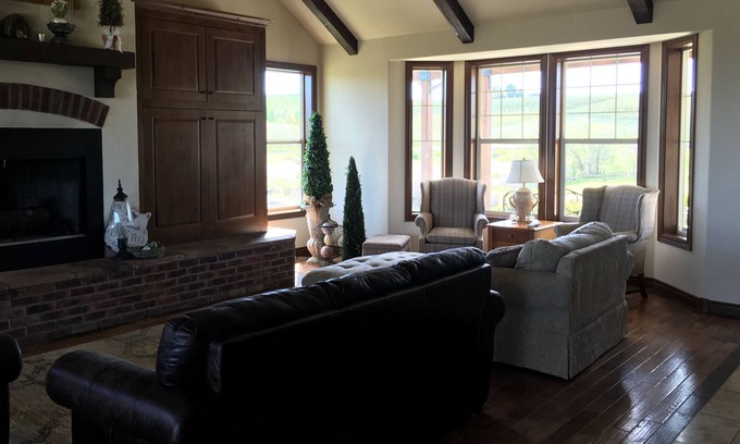 Yakima House | Queen bed with full bath in our home. Beautiful views of the Yakima valley.