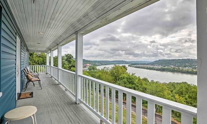 East Walnut HIlls House | Queen City Home w/Ohio River View - 3 Mi to Dtwn!