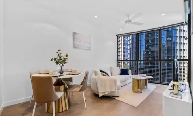 Brisbane Central Business District Apartment | Queen's Residence -Brand New Apt Lvl 20