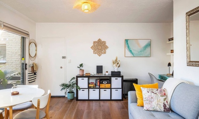 Queenscliff Apartment | Queenscliff Beach Pad Explore the Northern Beaches