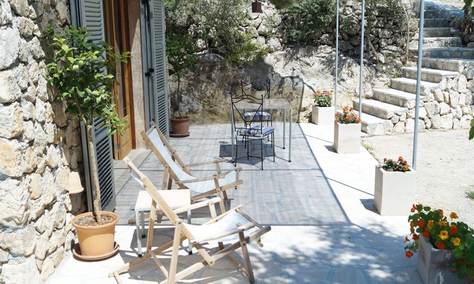 Sant Llorenc des Cardassar Cottage | Quiet apartment for 2 people