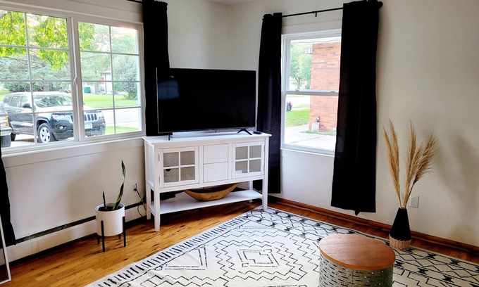 West Okoboji Apartment | Quiet 1 bedroom in Milford