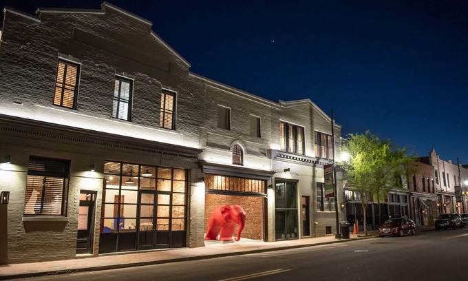 Danville House | Quiet 1BR w/ courtyard views. Walkable to everything in the River District.