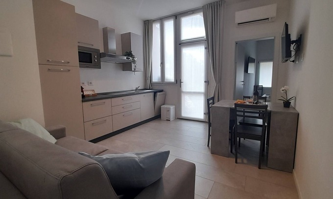 Savena Apartment | Quiet Apartment - TWA