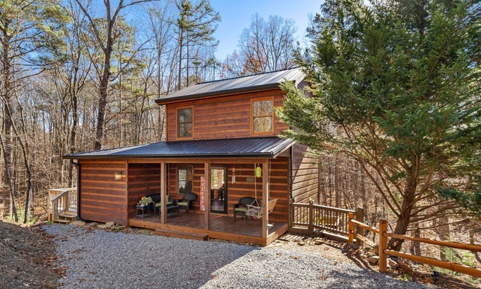 Eagle Mountain Cabin | Quiet cabin with fireplace, firepit, large deck, AC, & W/D- snowbirds OK