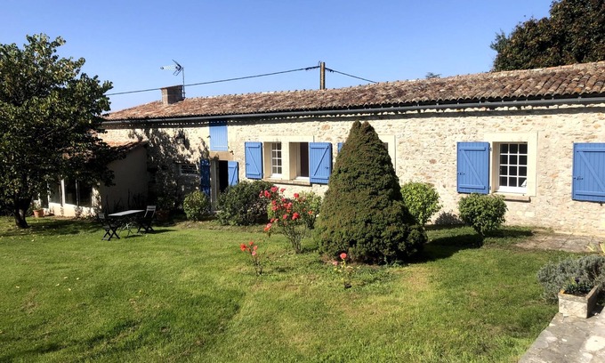 Archigny House | Quiet country cottage