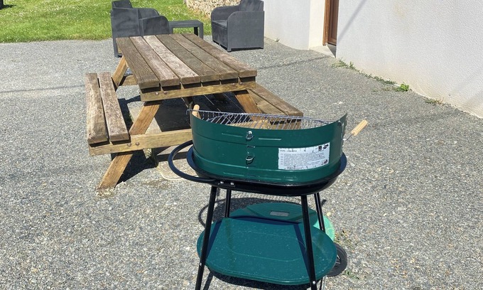 Clere-les-Pins House | Quiet country house