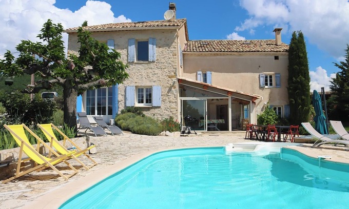 Saumane House | Quiet country house for 12 people with private pool