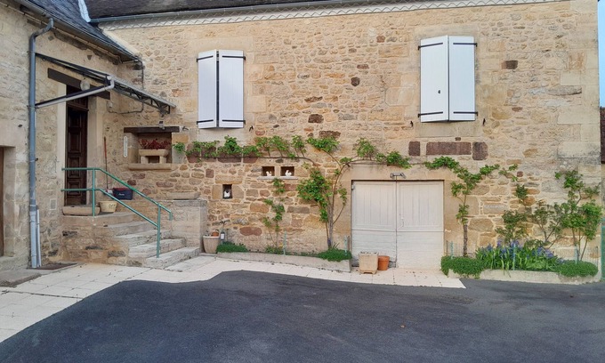 Coubjours House | Quiet country house