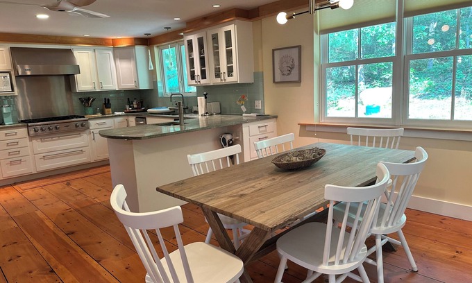 Edgartown House | Quiet Edgartown vacation home - 10 minutes from door to beach chair!