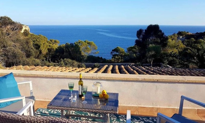 Cala s'Almonia House | Quiet finca with sea views over a dream bay