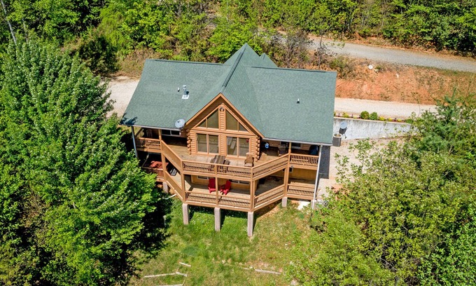 Topton Cabin | Quiet Haven Mountain Top Cabin - 3 Bedroom Cabin w/Breathtaking Views