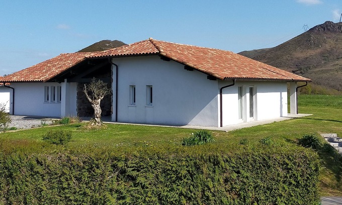 Biriatou House | Quiet house between ocean and mountain
