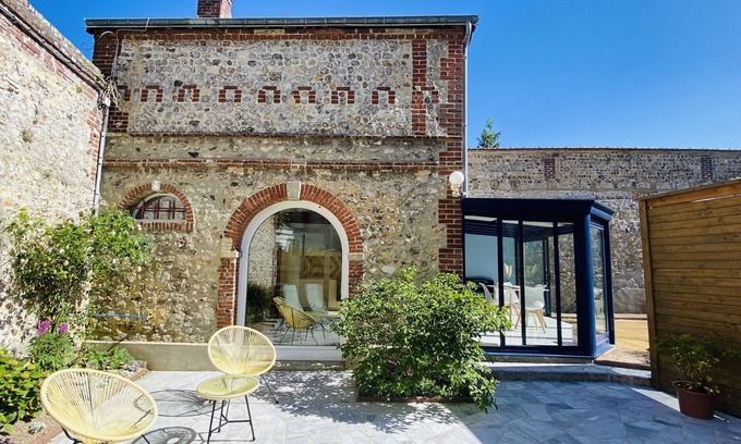 Fecamp House | Quiet house with garden and terrace