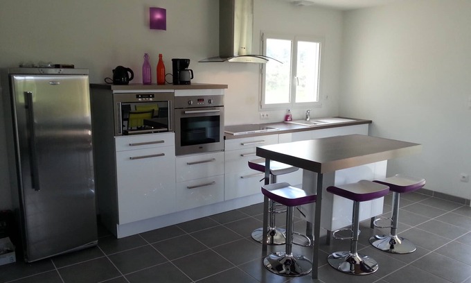 Brujas House | Quiet modern house in BEAULIEU (South Ardèche) 90 m2 3 bedrooms