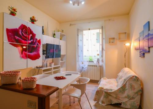Cireglio Apartment | Quiet Mountains Apartment - with Wi-Fi, Smart TV