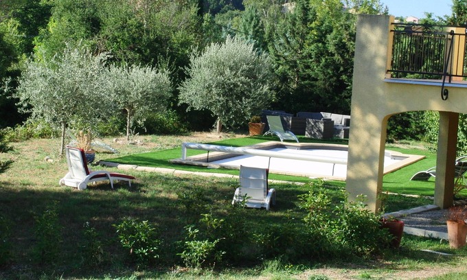 Valensole Villa | Quiet, pleasant house at the gateway to the Verdon and Luberon regions