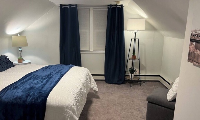 Village of New Hartford Apartment | Quiet, Safe and private walk to New Hartford