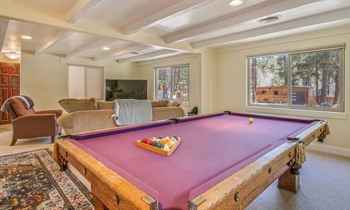 Lower Kingsbury House | Quiet Spacious Cozy House Near Downtown & Ski