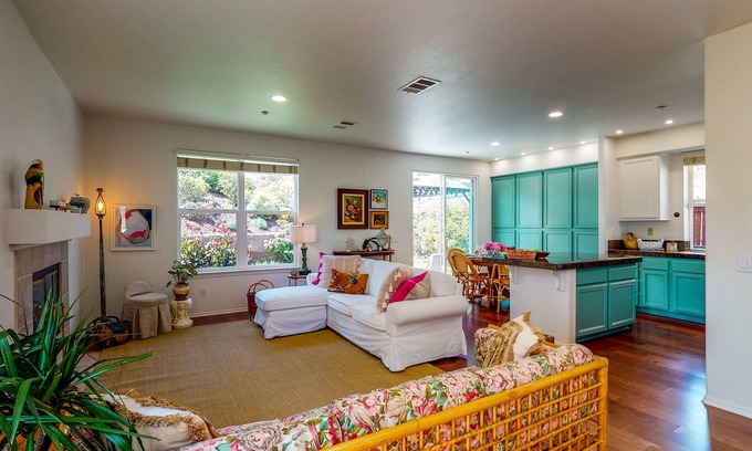 Vista House | Quiet Villa on Cul-de-Sac with Park-Like Backyard, Grill & Alfresco Dining