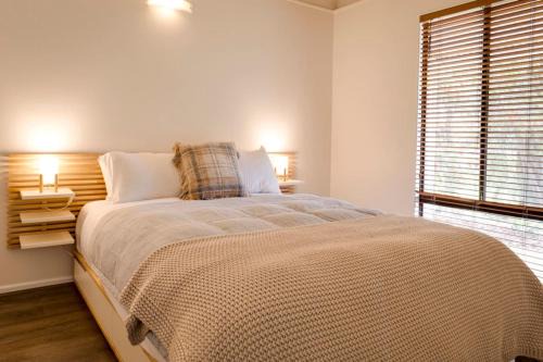 Quindalup House | Quindy Beach Cottage Just Steps to the Bay