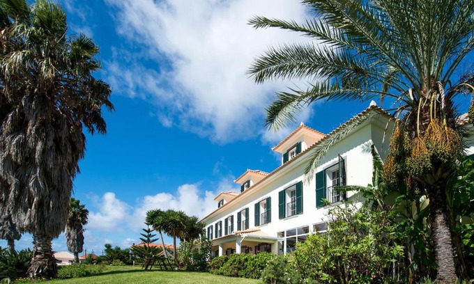 Estreito da Calheta Hotel | Quinta Alegre