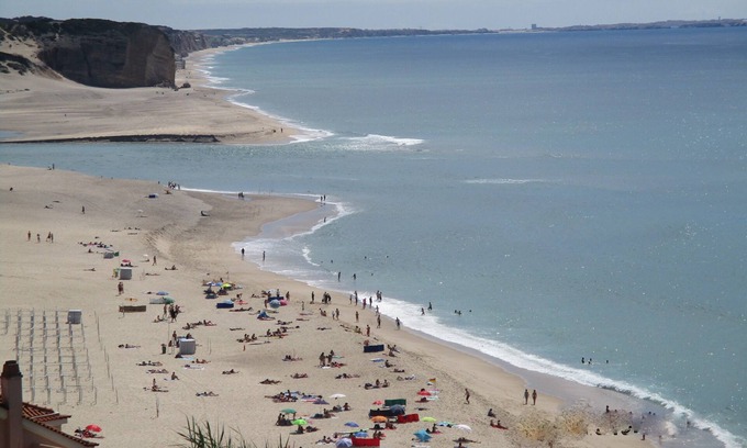 Alcobaca House | Quinta do Caracol- Fully equipped. Ideal for relaxation and fun.