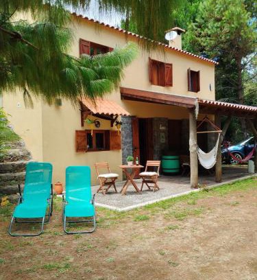 Santo da Serra House | Quinta Meneses