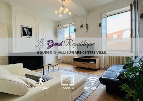 Bourgoin-Jallieu Apartment | République 3, Gare, Centre-ville
