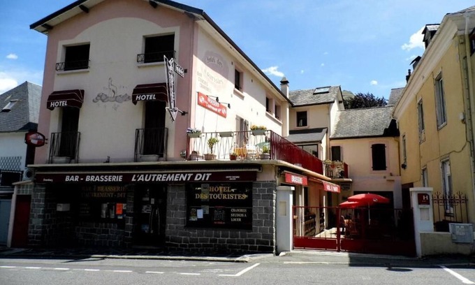 Pierrefitte-Nestalas Hotel | Résidence des Touristes