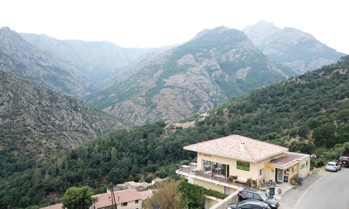 Asco Bed & Breakfast | Résidence E CIME ASCO Locations de studios meublés