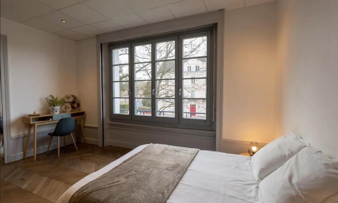 Neris-les-Bains Apartment | Résidence Harmonie Appartement N 1 Haut de gamme Avec Petit Déjeuner