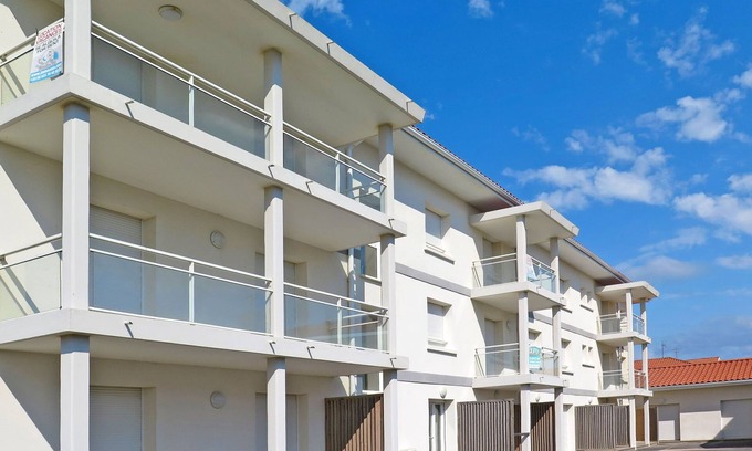 Vieux-Boucau-les-Bains Apartment | Résidence Lagocéan T2 Classic by Interhome