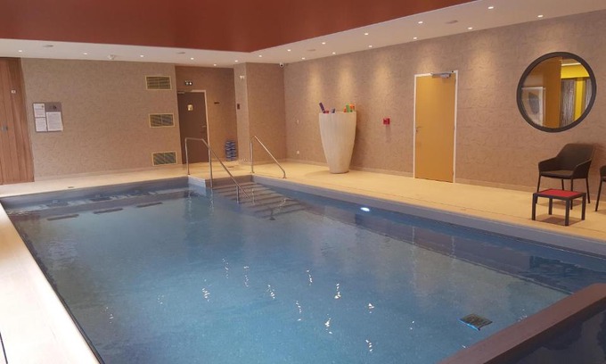 Bezannes Apartment | Résidence Séniors Domitys Les Hautes Feuilles