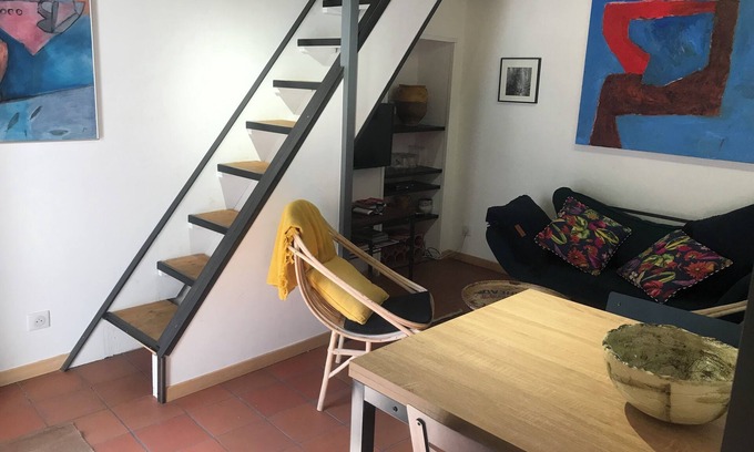 Fox-Amphoux House | R de Village