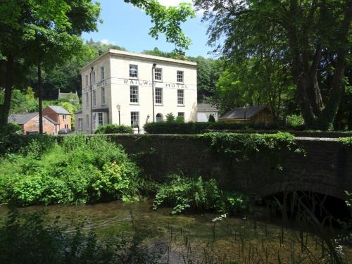 Nailsworth Apartment | Railway Apartments