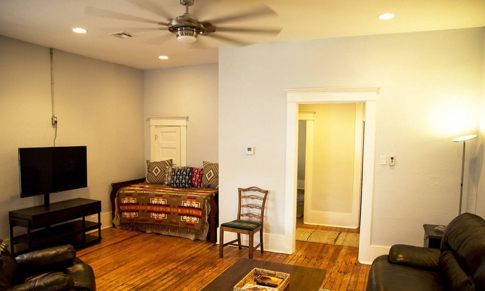 Pawhuska Apartment | Rain Song Loft, Pawhuska OK (Across from PW Mercantile)