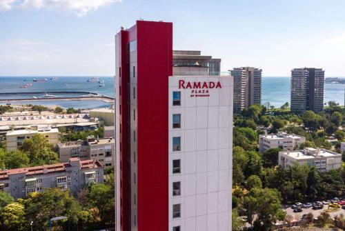 Bakırkoy Hotel | Ramada Plaza by Wyndham Istanbul Atakoy