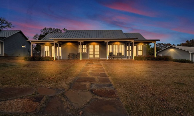 Athens House | Ranch Cabin | Trails, Firepit & Fall Fishing