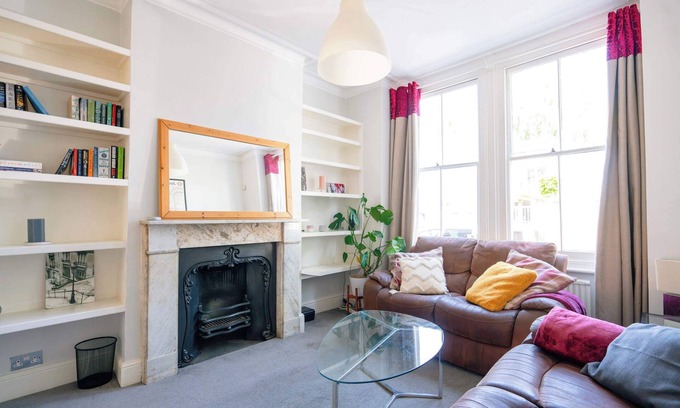 Vauxhall House | Rare 5 bed house in Vauxhall with roof terrace