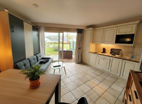 Duingt Apartment | Rare : au bord du lac d’Annecy, cosy appartement en rez de jardin avec terrasse privative