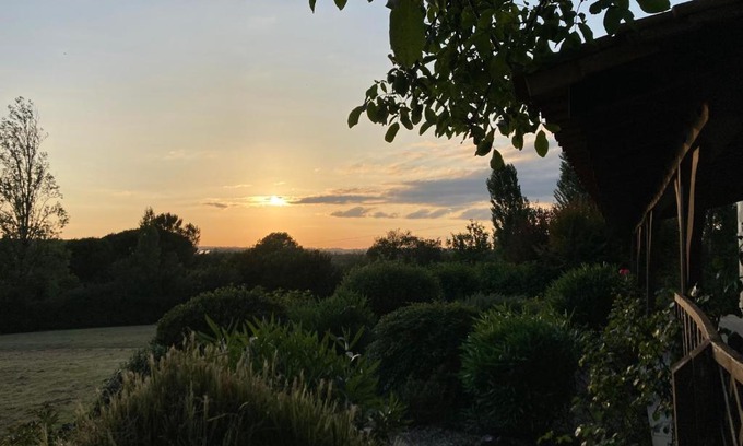 Thenac Villa | RARE EXCLUSIVITE La Villa Fongrivoise Grande Piscine avec terrasse 5 chambres et salle de bain WC privatifs Patio Cheminée sans Vis à Vis