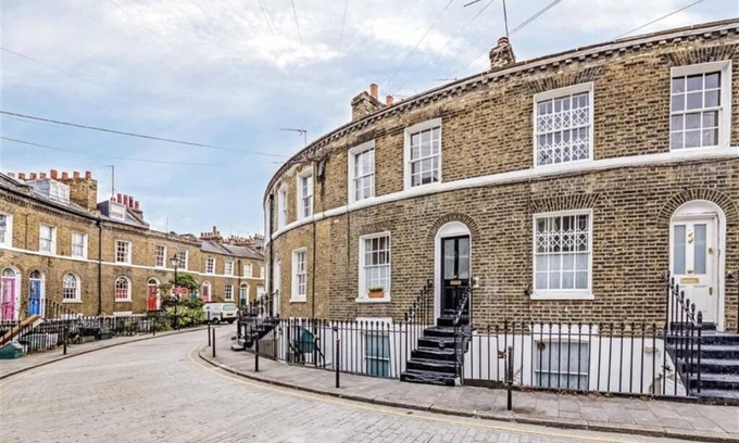 Kings Cross St. Pancras House | Rare House 5 bed 5 bath Central London